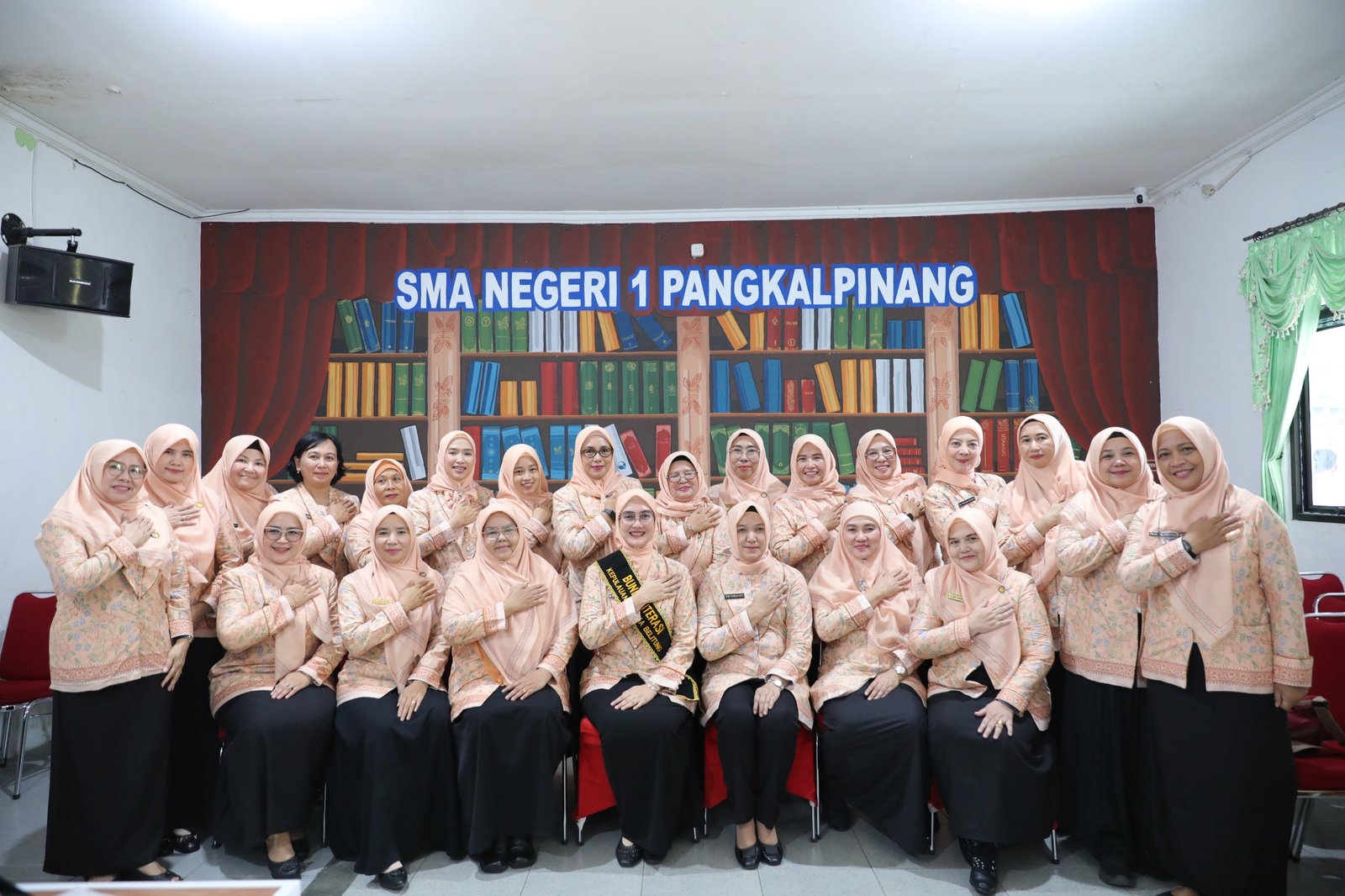 Bunda Literasi Babel Ajak Guru SMAN 1 Pangkalpinang Seimbangkan Perkembangan Teknologi dan Penguatan Kualitas SDM